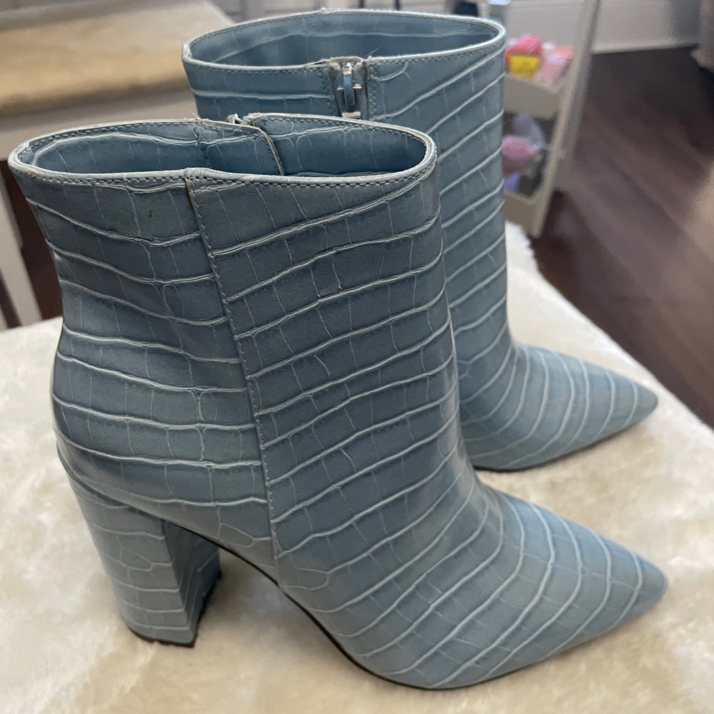 Blue booties nwot